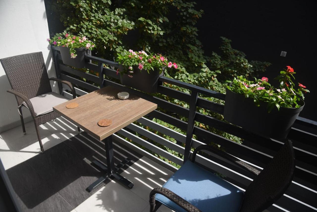 Dekart 2 Apartment Nis Bagian luar foto